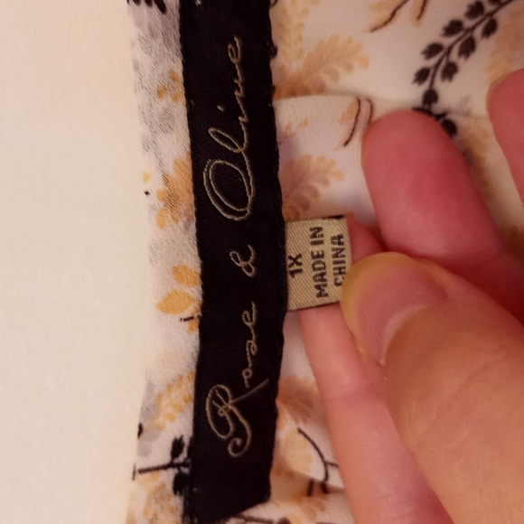 Rose & Olive White, Pink and black print blouse - Picture 4 of 5